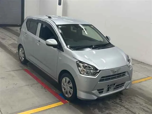 Daihatsu Mira e:S LA350S 2021
